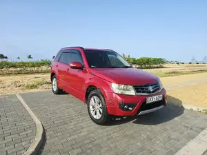 Suzuki Grand Vitara 2L VVT 2013 SUV (Used)