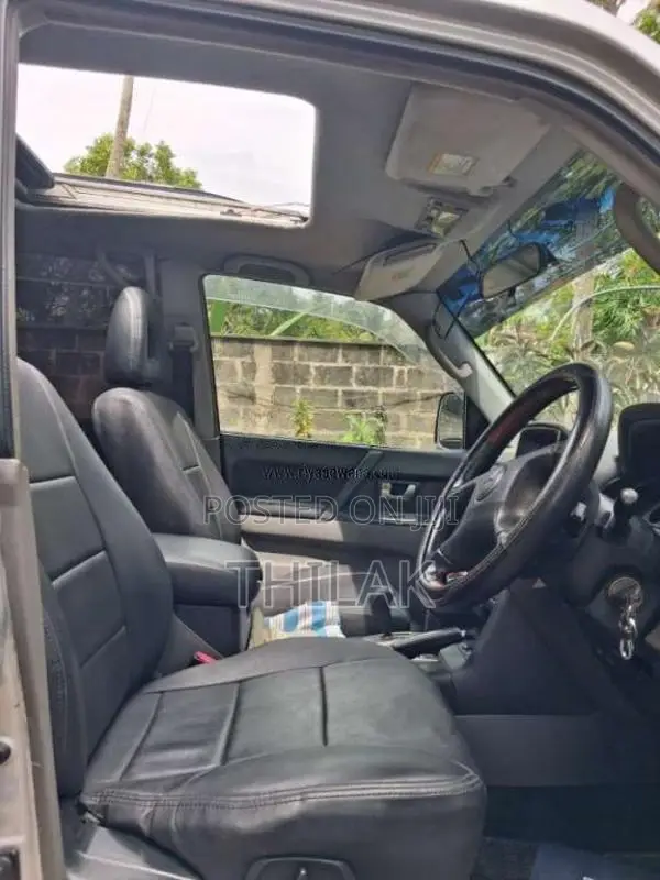Mitsubishi Montero 2003 SUV (Used)