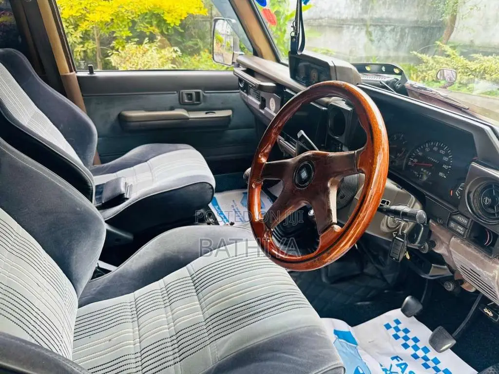 Toyota Land Cruiser Box Prado 1991 SUV (Used)