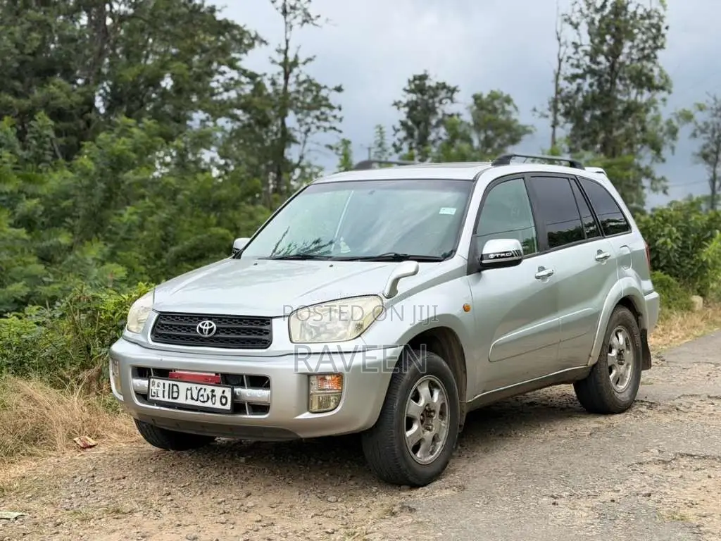 Toyota RAV4 2000 SUV (Used)