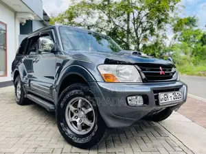Mitsubishi Montero 2002 SUV (Used)
