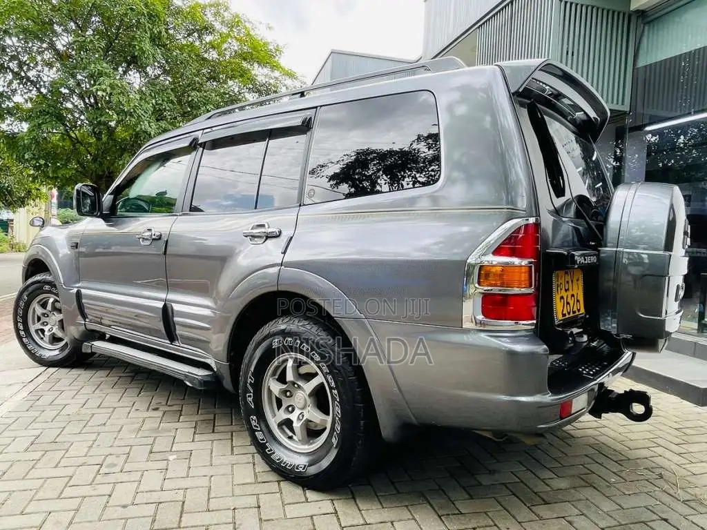Mitsubishi Montero 2002 SUV (Used)
