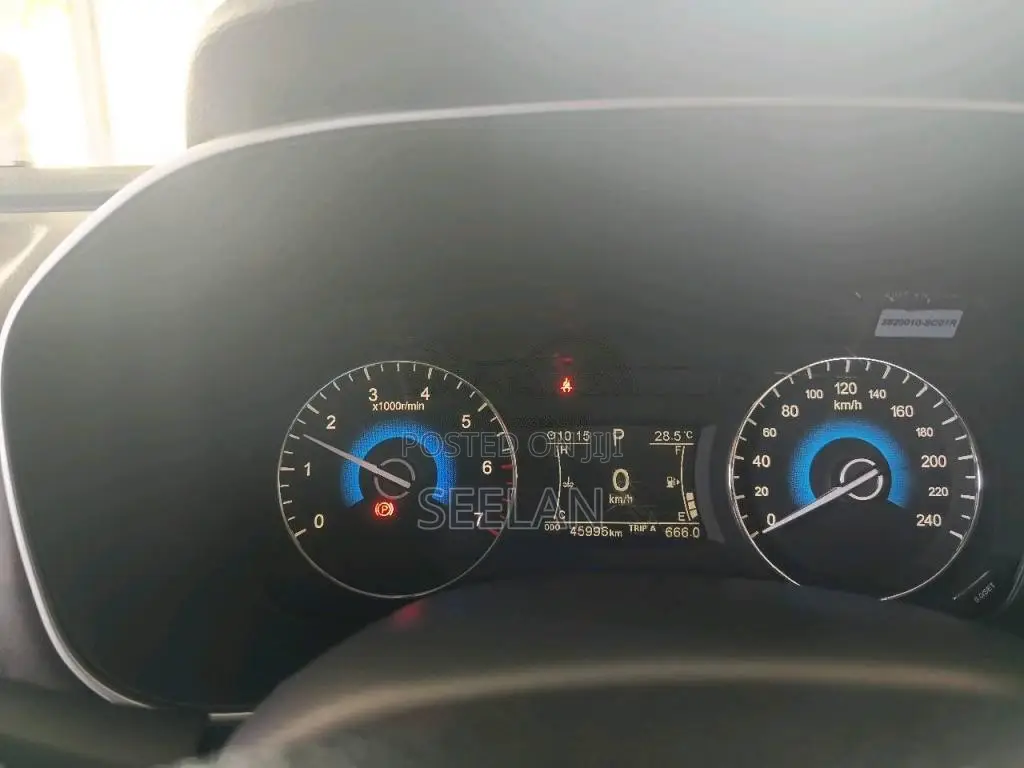 DFSK Glory I-Auto 2022 SUV (Used)