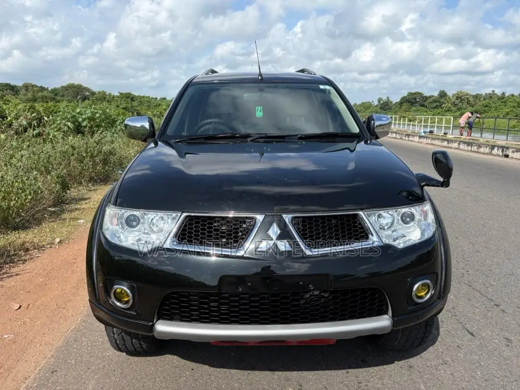 Mitsubishi Montero Sport 2011 SUV (Used)