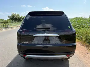 Mitsubishi Montero Sport 2011 SUV (Used)