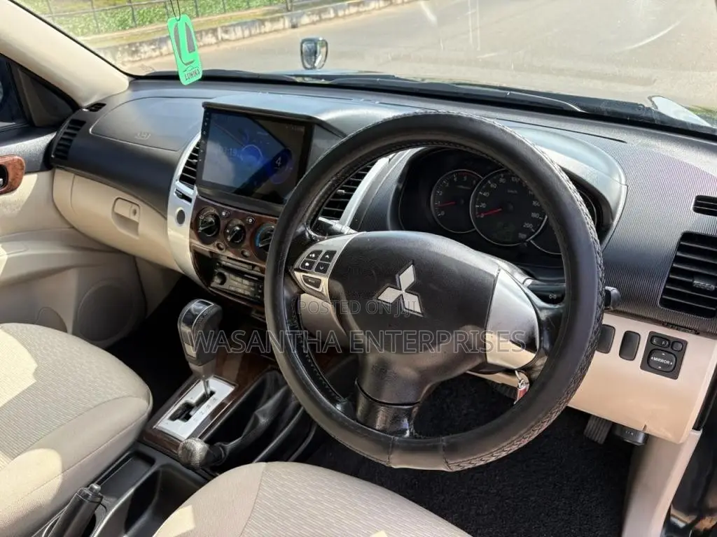 Mitsubishi Montero Sport 2011 SUV (Used)