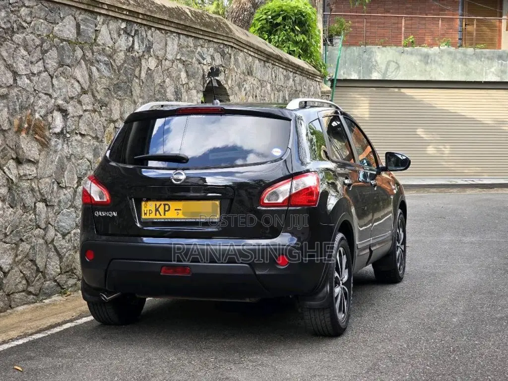 Nissan Qashqai 2011 SUV (Used)
