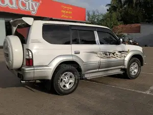 Toyota Land Cruiser Prado 95 1998 SUV (Used)