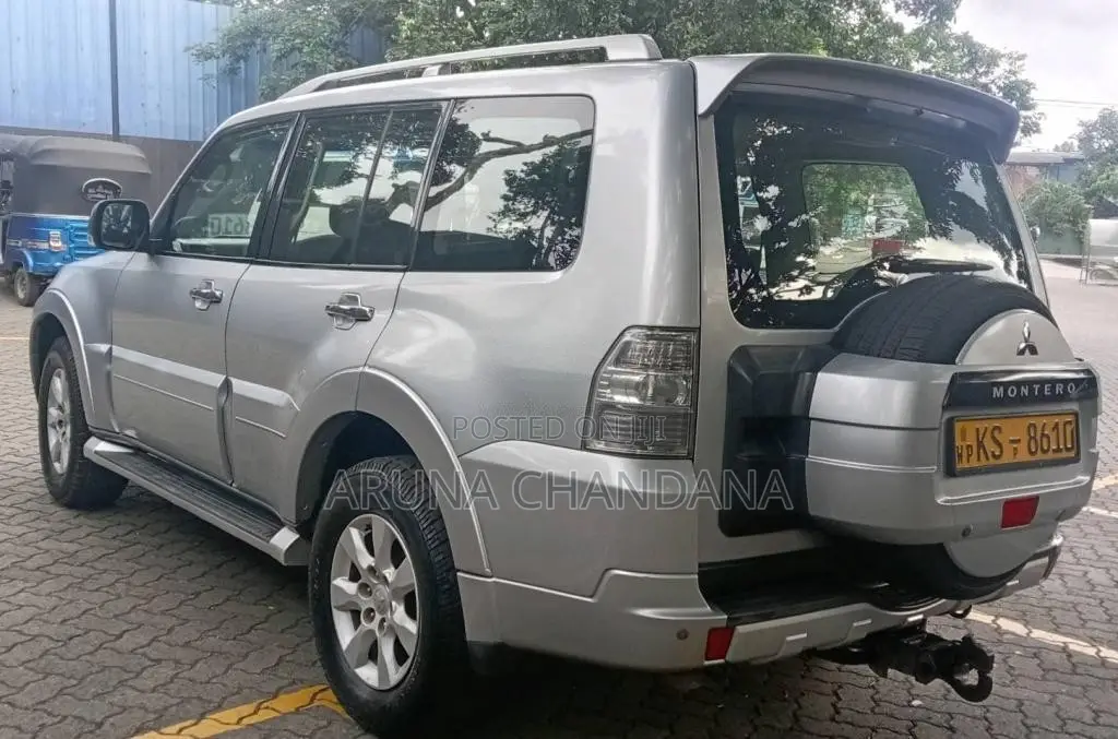 Mitsubishi Montero 2011 SUV (Used)