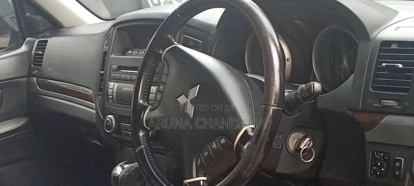 Mitsubishi Montero 2011 SUV (Used)