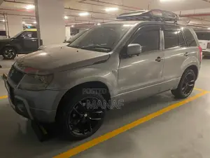 Suzuki Escudo Grand Vitara 2005 SUV (Used)