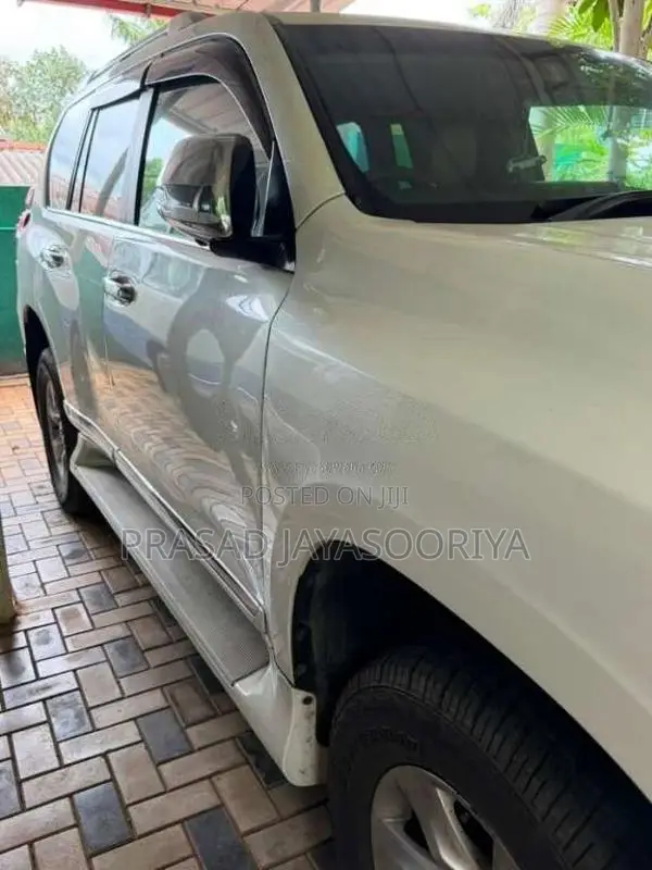 Toyota Prado 2010 SUV (Used)