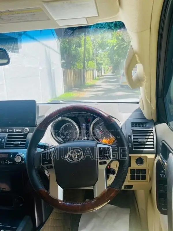 Toyota Land Cruiser Prado TX 2015 SUV (Used)