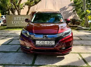 Honda Vezel 2014 SUV (Used)