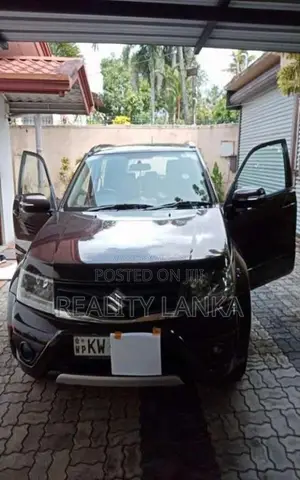 Suzuki Grand Vitara 2013 SUV (Used)