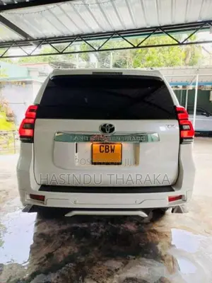 Toyota Land Cruiser 2023 SUV (Used)