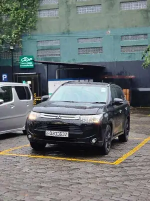 Mitsubishi Outlander 2014 SUV (Used)