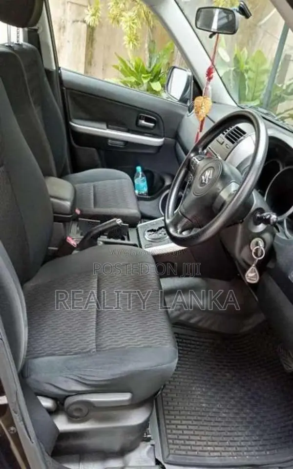 Suzuki Grand Vitara 2013 SUV (Used)