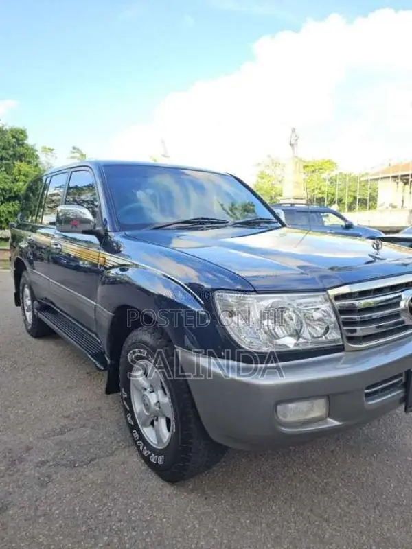 Toyota Land Cruiser 100 Series 1999 SUV (Used)