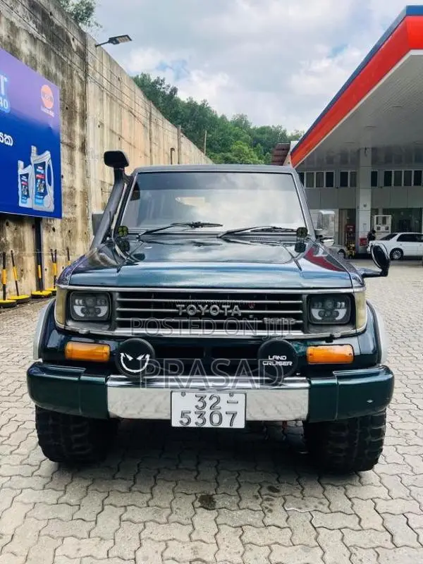 Toyota Box Prado 1988 SUV (Used)