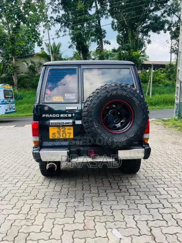 Toyota Box Prado 1988 SUV (Used)