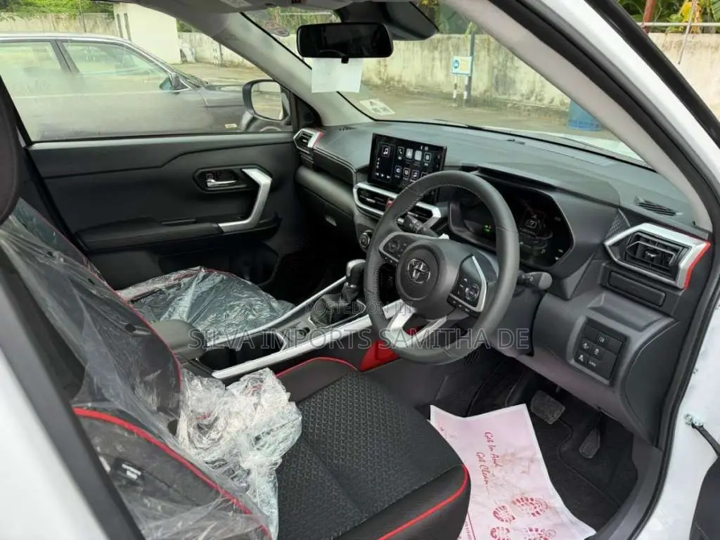 Toyota Raize 2025 SUV Brand New