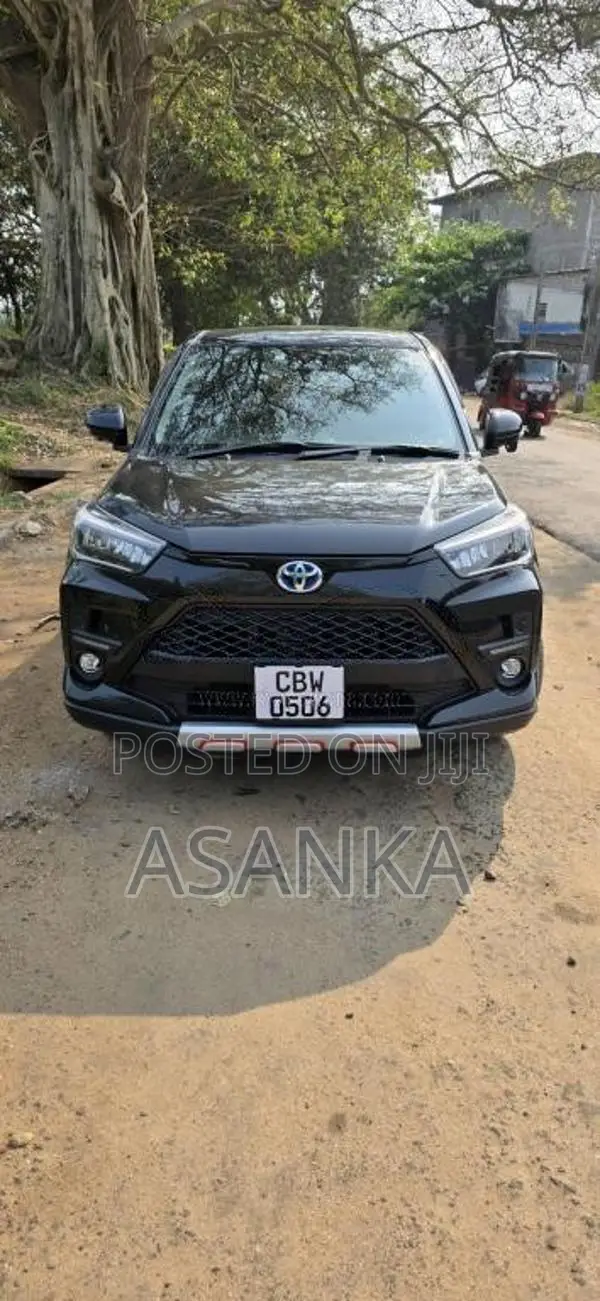 Toyota Raize Hybrid 2023 SUV (Used)