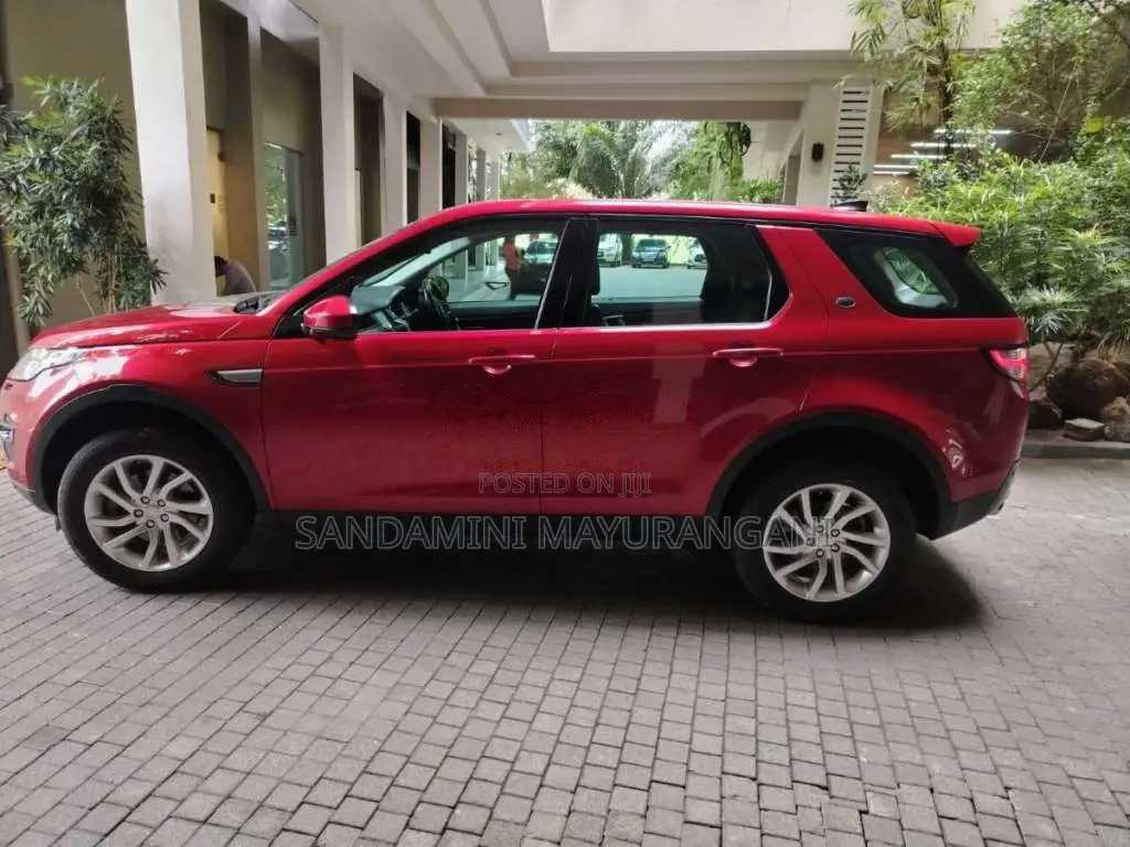 Land-Rover Discovery Sport 2018 SUV (Used)