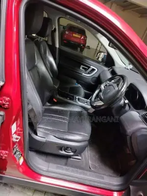 Land-Rover Discovery Sport 2018 SUV (Used)