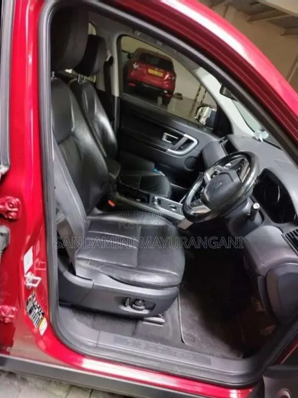 Land-Rover Discovery Sport 2018 SUV (Used)
