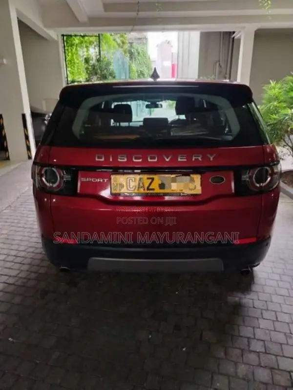 Land-Rover Discovery Sport 2018 SUV (Used)