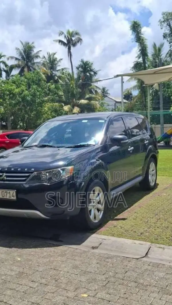 Mitsubishi Outlander 2012 SUV (Used)