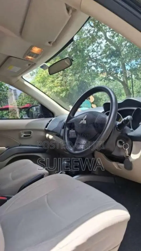 Mitsubishi Outlander 2012 SUV (Used)