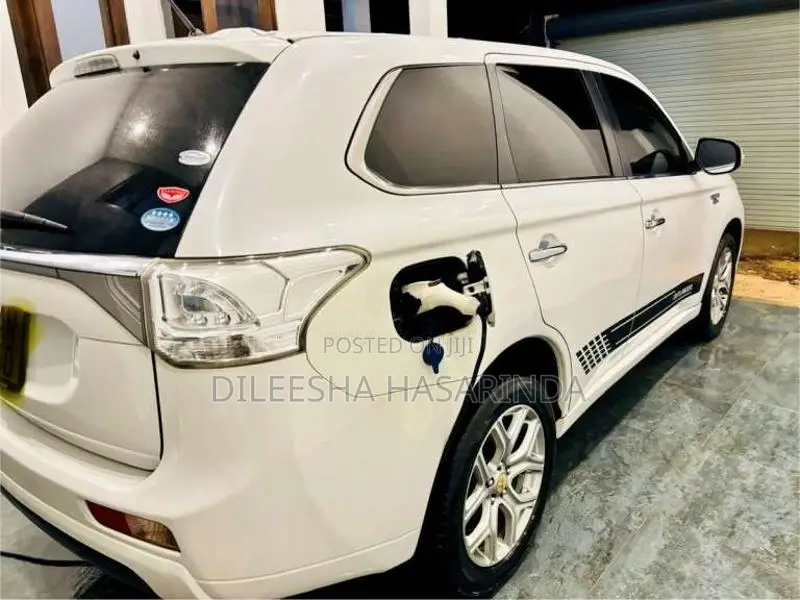 Mitsubishi Outlander 2014 SUV (Used)