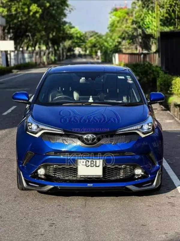 Toyota CHR 2018 SUV (Used)