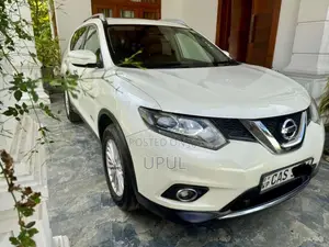 Nissan X-Trail PREMIUM 2016 SUV (Used)