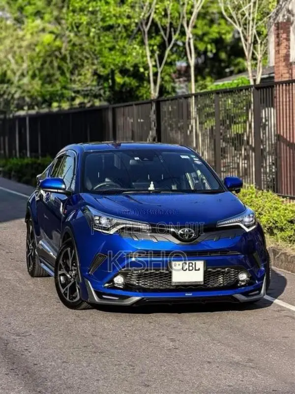 Toyota CHR 2018 SUV (Used)