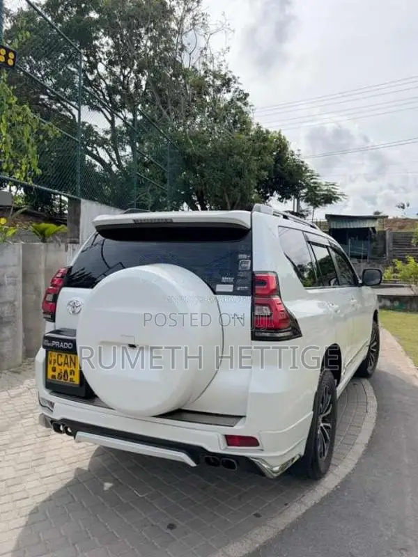 Toyota Prado 2014 SUV (Used)