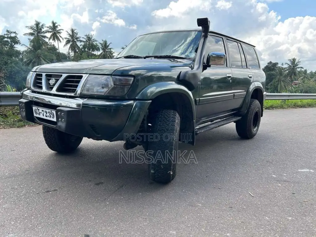 Nissan Patrol 2000 SUV (Used)