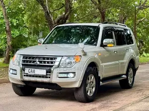Mitsubishi Montero 4m41 Canter Spare Wheel 2013 SUV (Used)