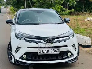Toyota CHR NGX50 GT TURBO 2017 SUV (Used)