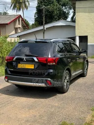 Mitsubishi Outlander 2015 SUV (Used)