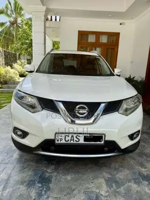 Nissan X-Trail PREMIUM 2016 SUV (Used)
