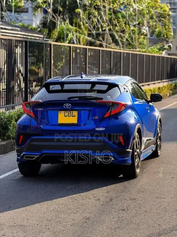 Toyota CHR 2018 SUV (Used)