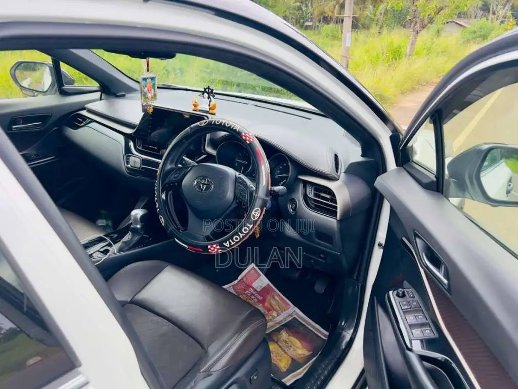 Toyota CHR NGX50 GT TURBO 2017 SUV (Used)