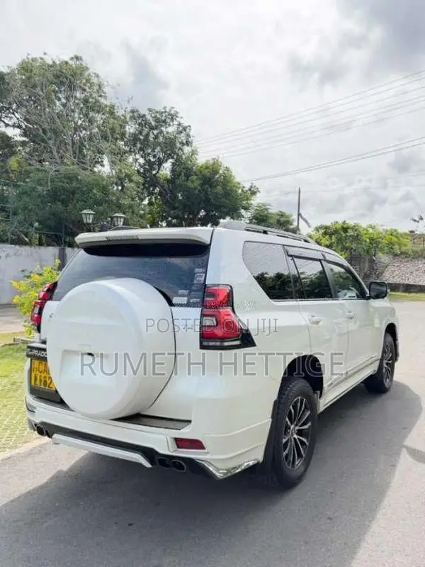 Toyota Prado 2014 SUV (Used)