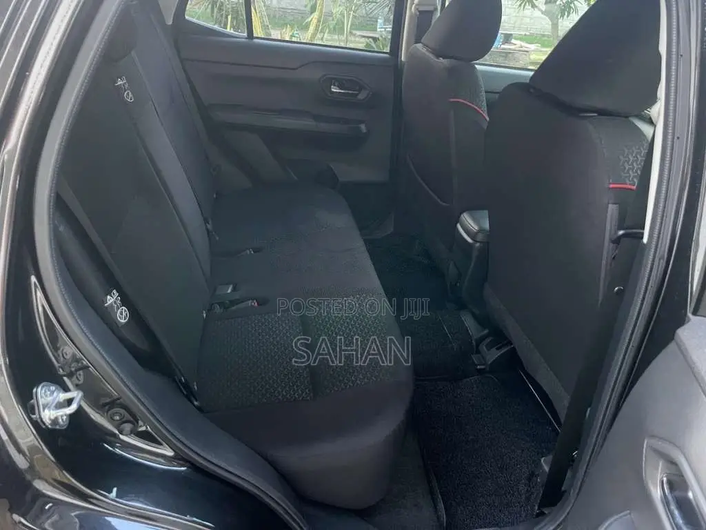 Toyota RAIZE G 2023 SUV (Used)