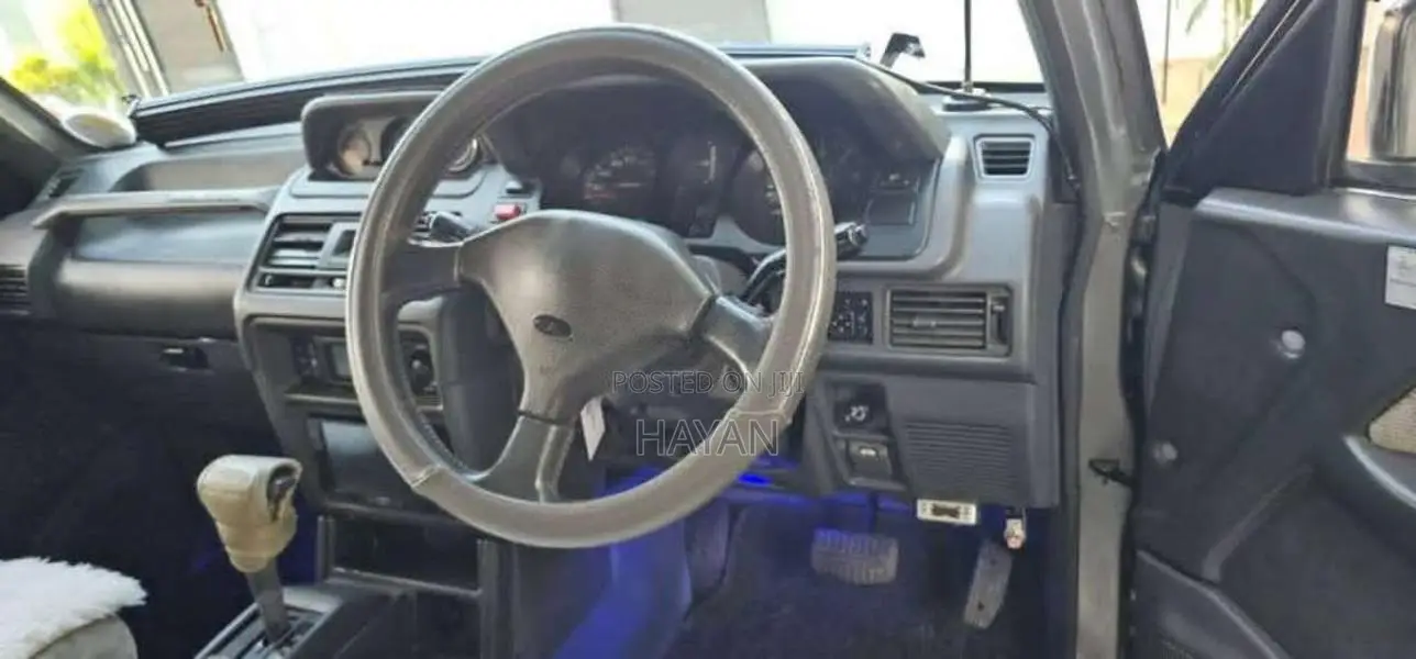 Mitsubishi Montero 1995 SUV (Used)