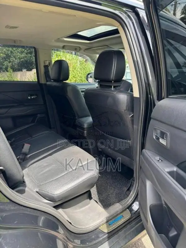 Mitsubishi Outlander 2015 SUV (Used)