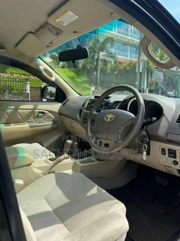Toyota Fortuner 2006 SUV (Used)